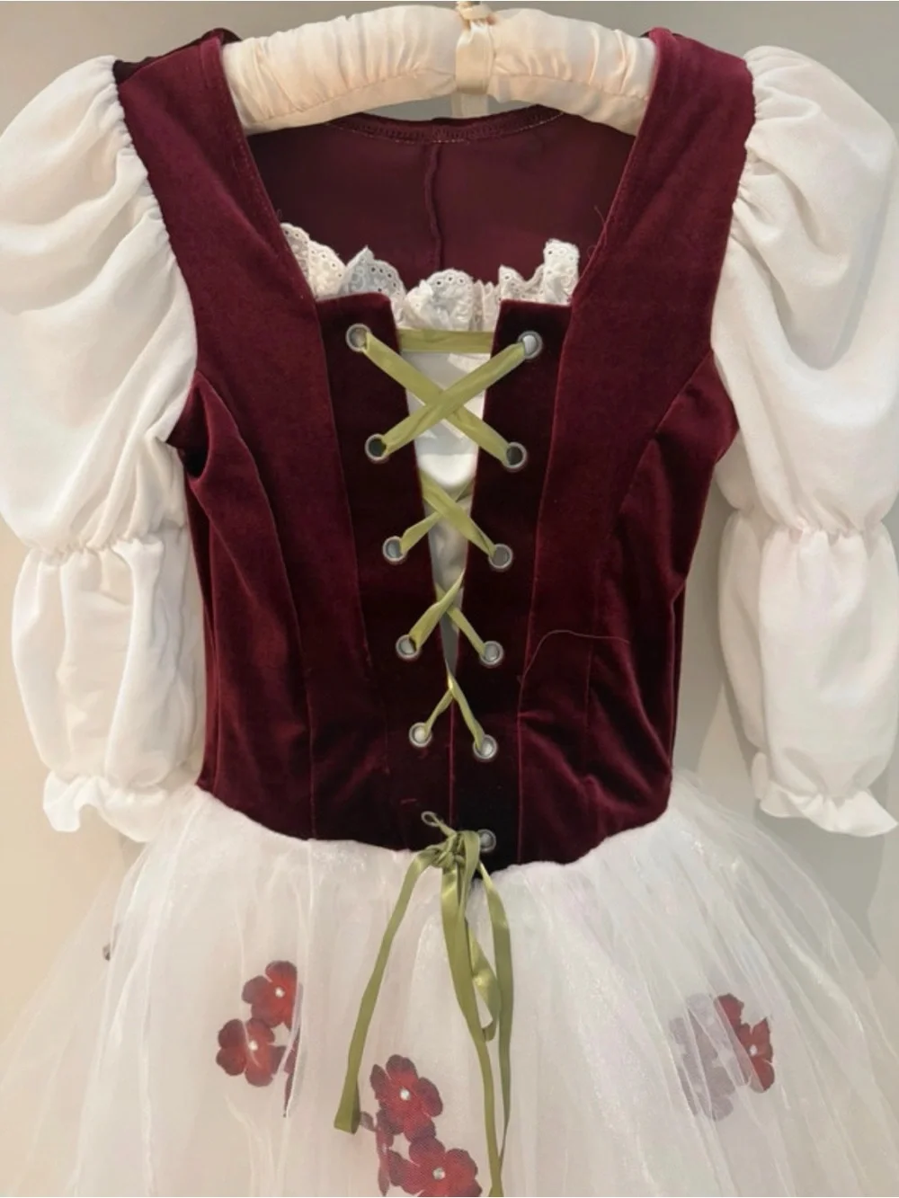 Girls peasant renaissance costume dress size medium 8-10